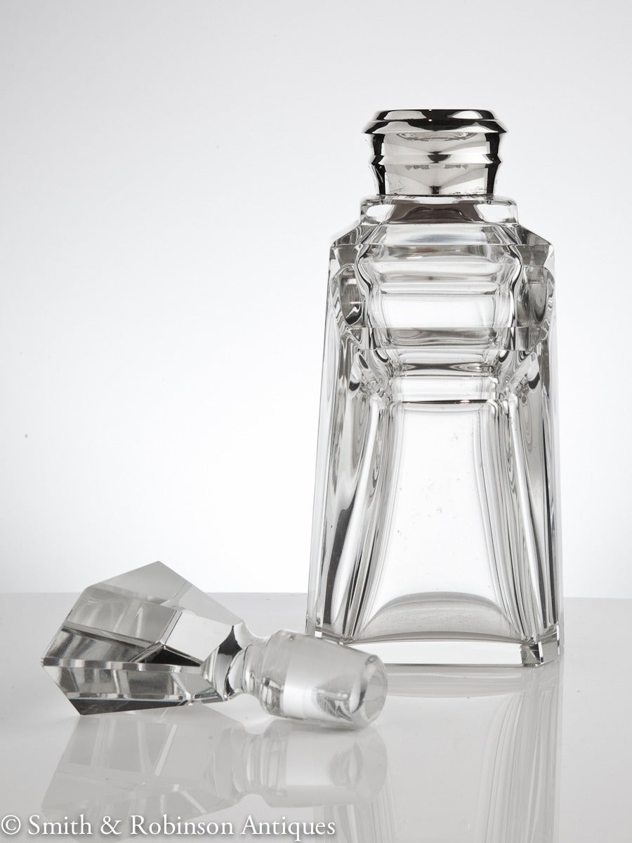 Impressive Pair of Art Deco Glass and Silver-Mounted Decanters, circa 1938 1