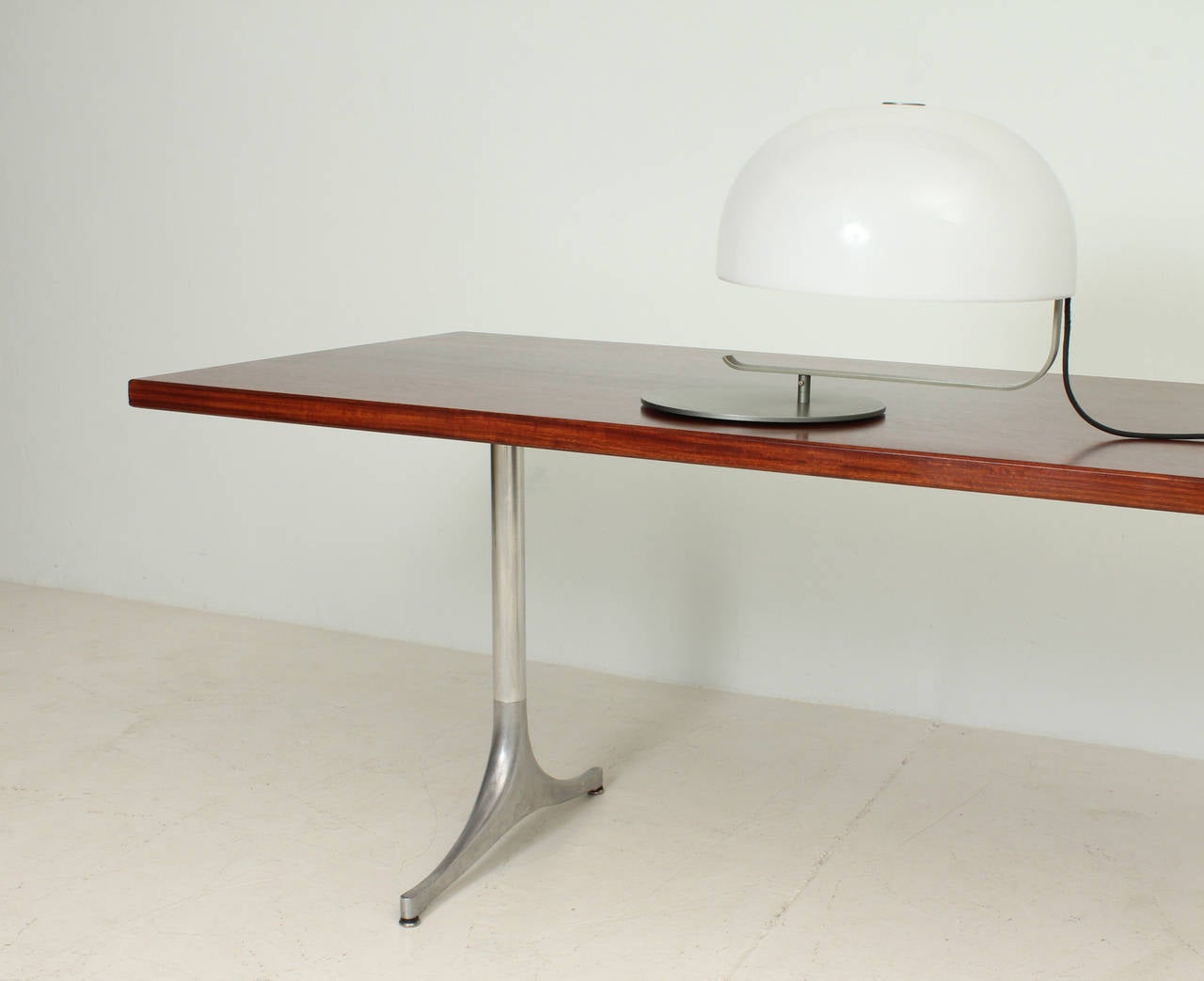 Rare Pedestal Table in Rosewood by George Nelson For Sale 2