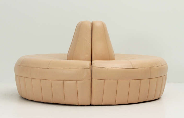 Mid-Century Modern Round Italian Sofa in Flesh Leather