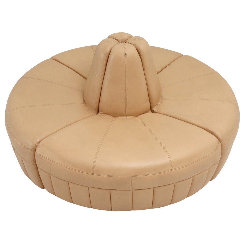 Round Italian Sofa in Flesh Leather