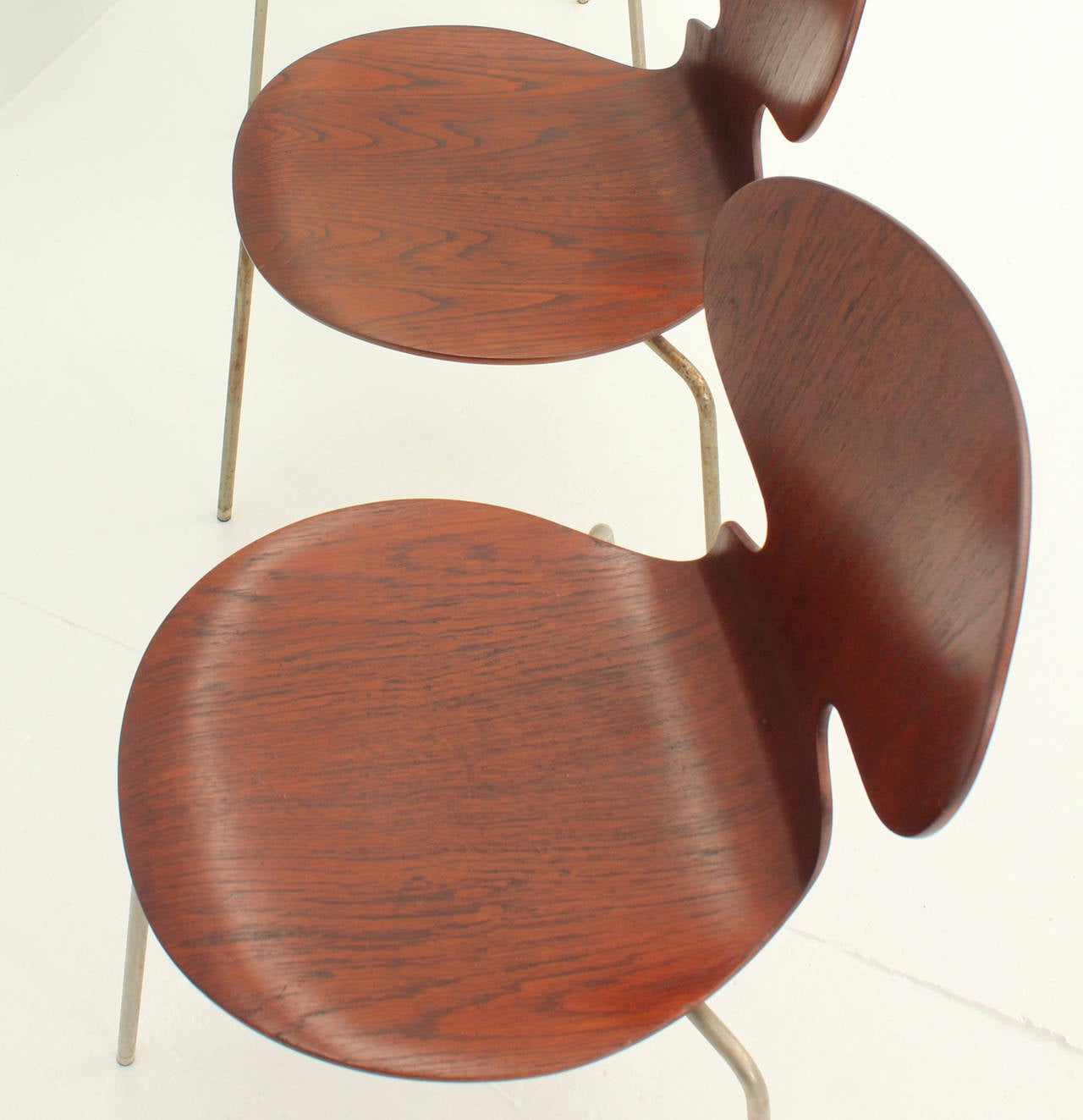 Mid-20th Century Set of Four Early Ant Chairs by Arne Jacobsen For Sale