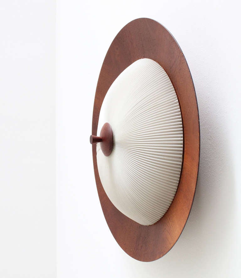 Accordion Wall or Ceiling Danish Lamp In Good Condition In Barcelona, ES