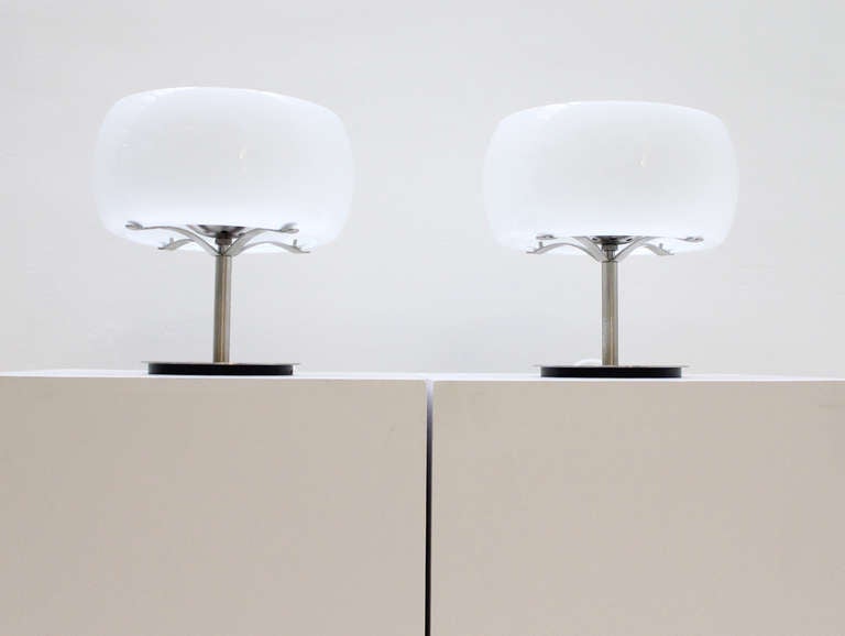 A Pair of Erse Table Lamps by Vico Magistretti For Sale 3