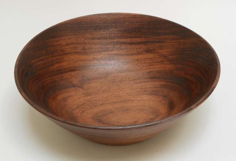 Large bowl by Bay Area wood turner Bob Stocksdale. This bowl is made from Guatemalan mahogany.