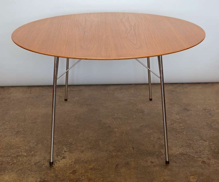 Mid-Century Modern Arne Jacobsen Dining Table