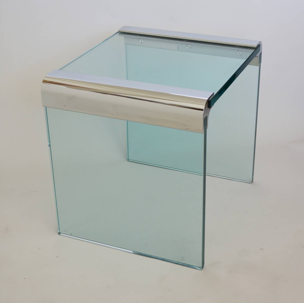Pair of Pace Glass and Chrome Side Tables In Excellent Condition In San Mateo, CA