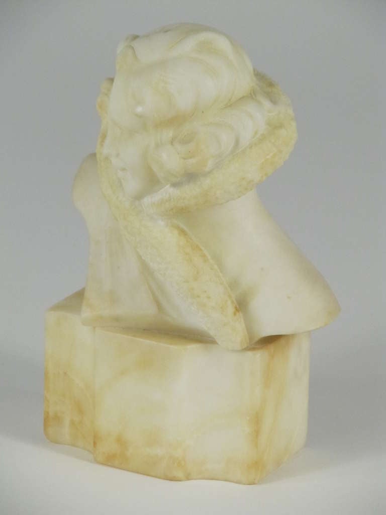 Mid-20th Century Italian Carved Alabaster Art Deco Bust of a Pretty Girl