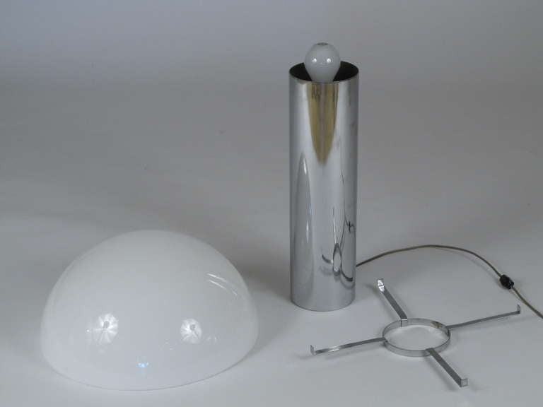 Mid-Century Modern 60's Modern Chrome and Plastic Table Lamp