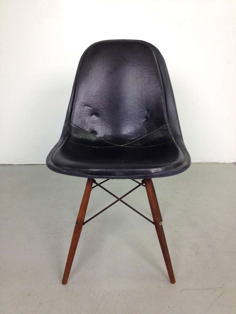 American Rare and Early Set of 4 Charles Eames DKW Dowel Leg Dining Chairs