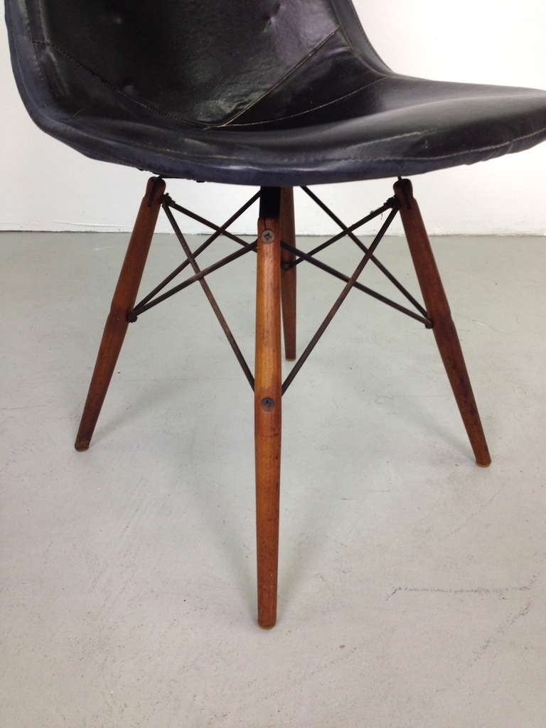Rare and Early Set of 4 Charles Eames DKW Dowel Leg Dining Chairs 1