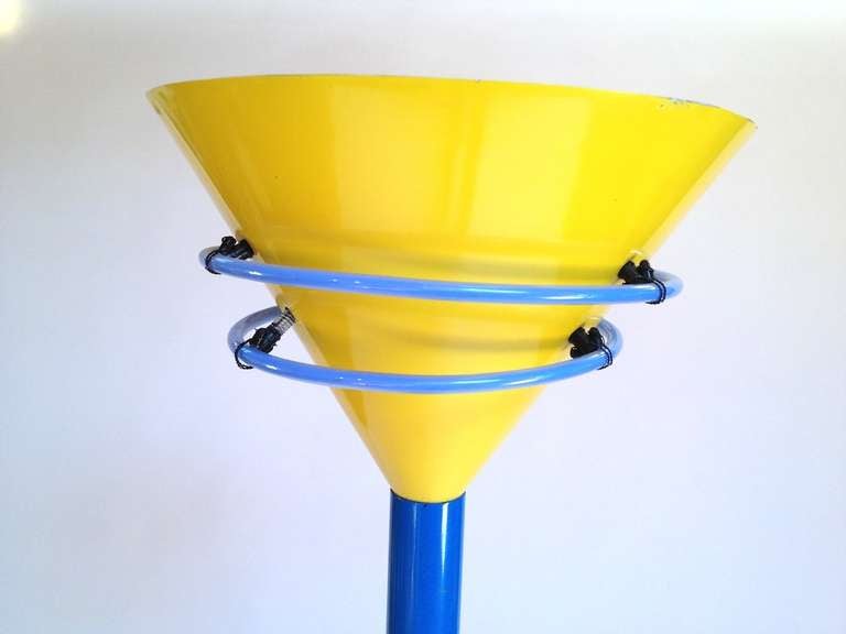 memphis style lamp