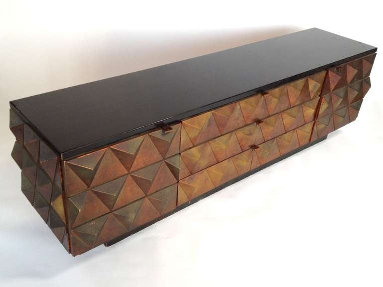 Exceptional Brutalist Style Faceted Credenza In Good Condition In Long Beach, CA