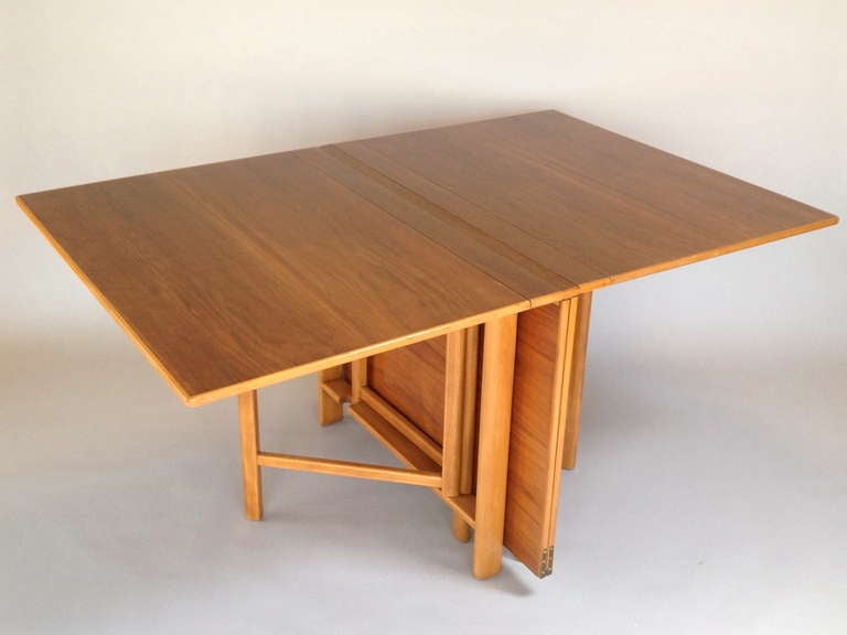 Mid-20th Century Vintage Bruno Mathsson Attrib. Maria Flap Extension Gateleg Dining Table