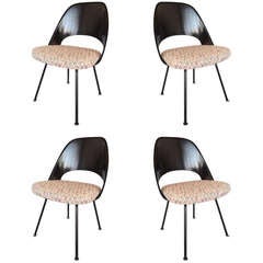 Rare Set of 4 Knoll Eero Saarinen Dining Chairs with Fiberglass Backs