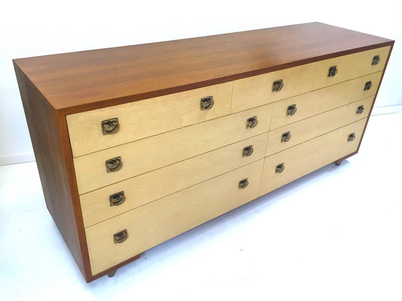 Paul Frankl Dresser Chest of Drawers for Johnson Furniture Company In Good Condition In Long Beach, CA