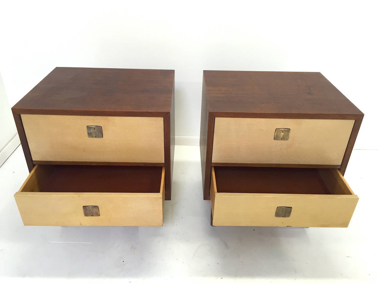 Pair of Paul Frankl Nightstands for Johnson Furniture Company 2