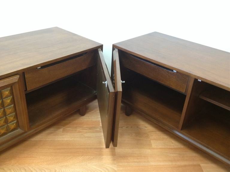 Walnut Exceptional Pair of Studded Nightstands by Cal Mode For Sale