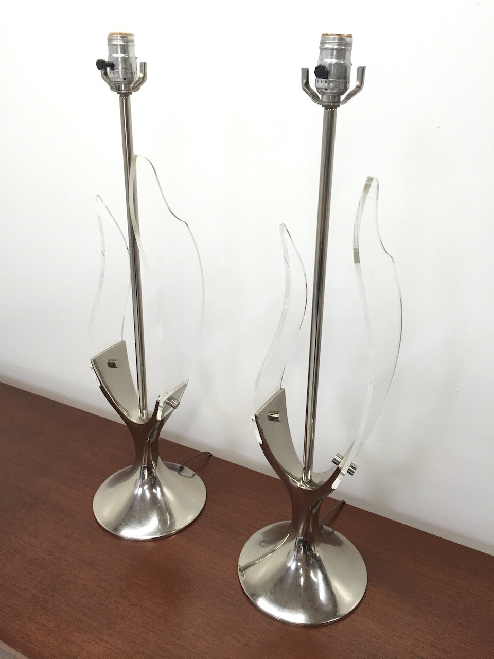 Exceptional Pair of Chrome and Lucite Table Lamps by Laurel Lamp Co. For Sale 2