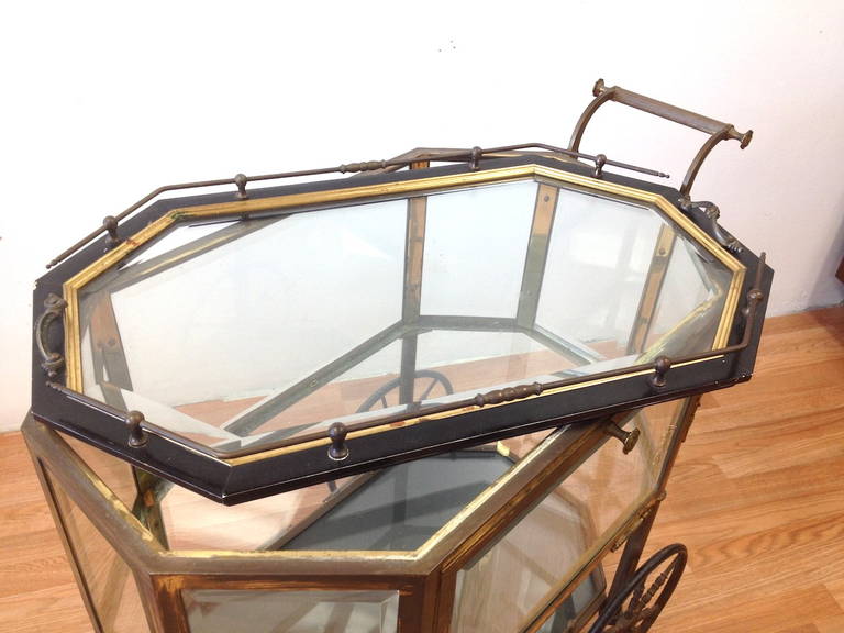 French Brass and Glass Vitrine Serving Cart, circa 1940s In Good Condition In Long Beach, CA