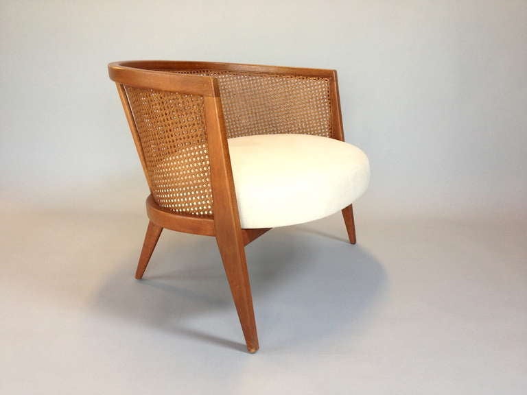 Mid-20th Century Exceptional Pair of Low and Wide Lounge Chairs by Harvey Probber
