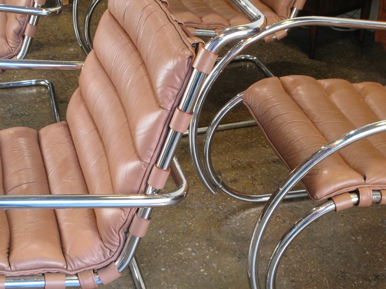 Mies Van Der Rohe MR Lounge Chairs 3