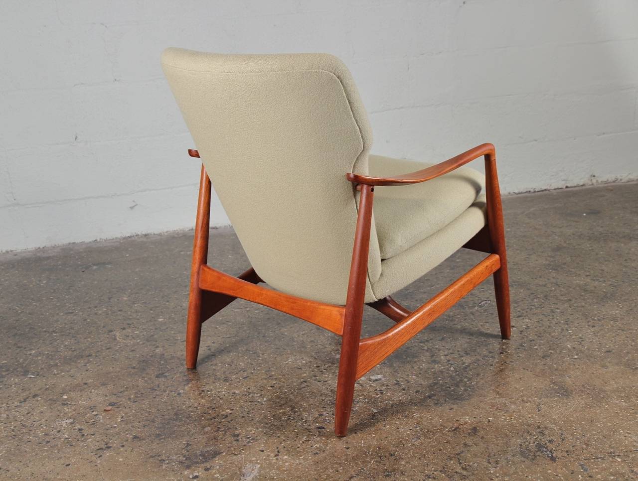 Scandinavian Modern Fine Danish Modern Teak Armchair