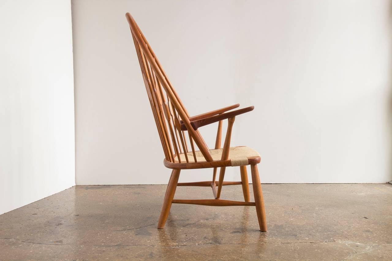 Scandinavian Modern Peacock Chair by Hans Wegner