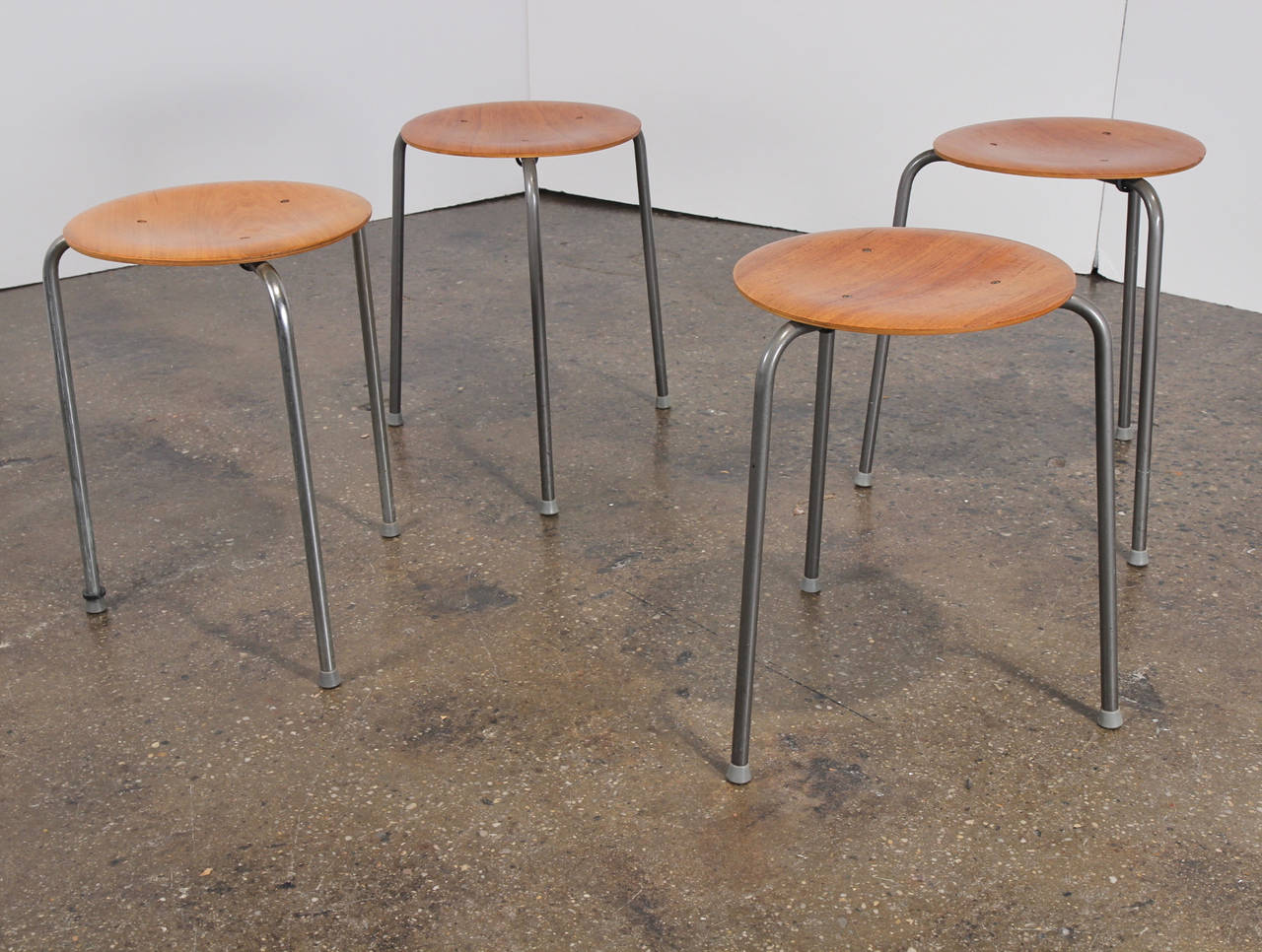 dot arne jacobsen