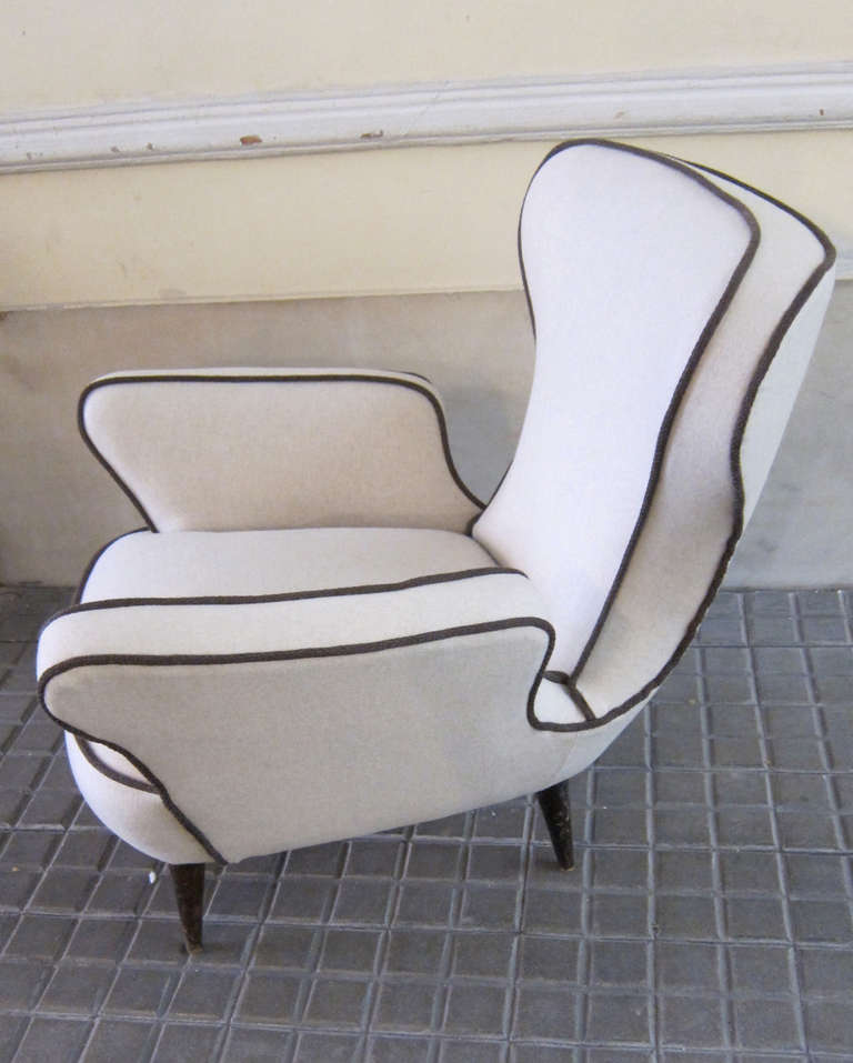 A Pair Of Italian Armchairs. Italy 40' In Good Condition In Madrid, ES