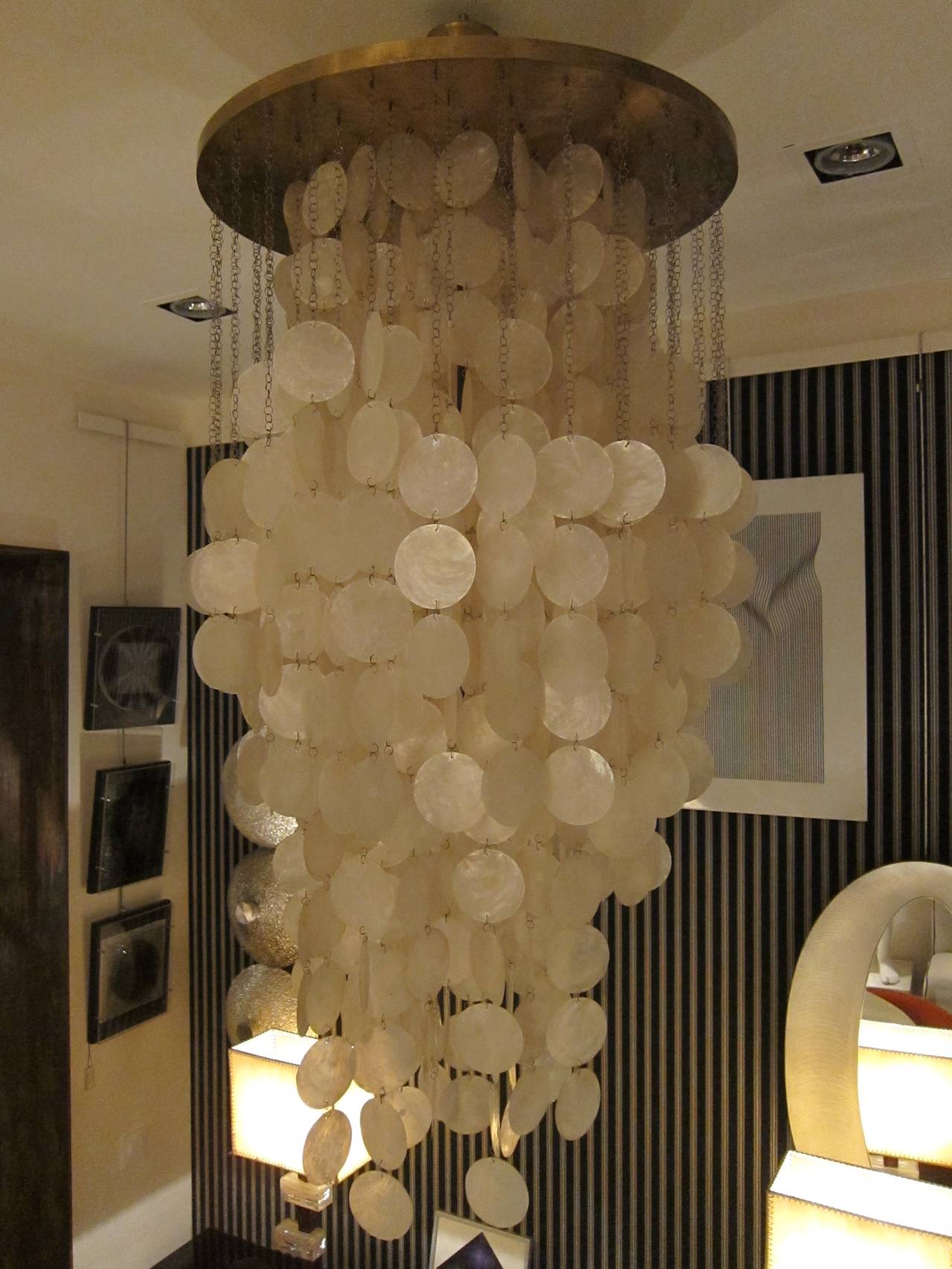 Mid-20th Century Verner Panton Nacre and Brass Chandelier, Italy 1950