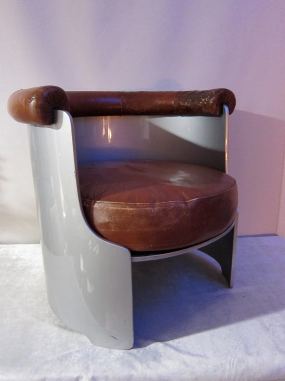 Italian bureau armchair by Massoni for Poltrona Frau.1.958. In Good Condition In Madrid, ES
