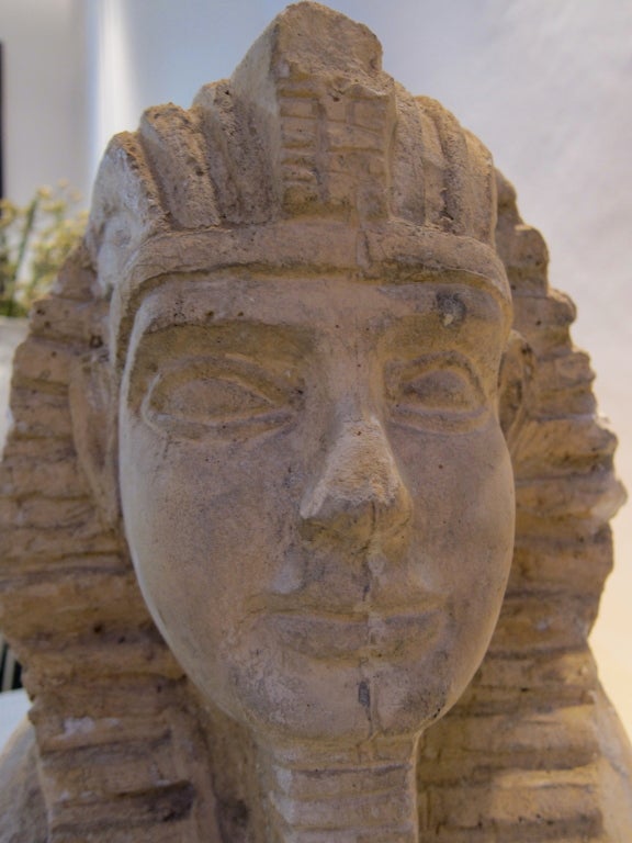 XIXth century reconstituited stone Tutankamon reclined sfinge. For Sale 2