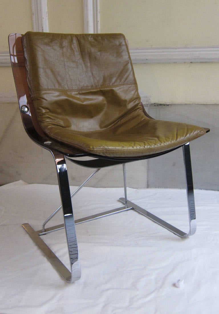 Pair of Chromed Steel and Lucite Chairs, Italy, 1970s For Sale 2