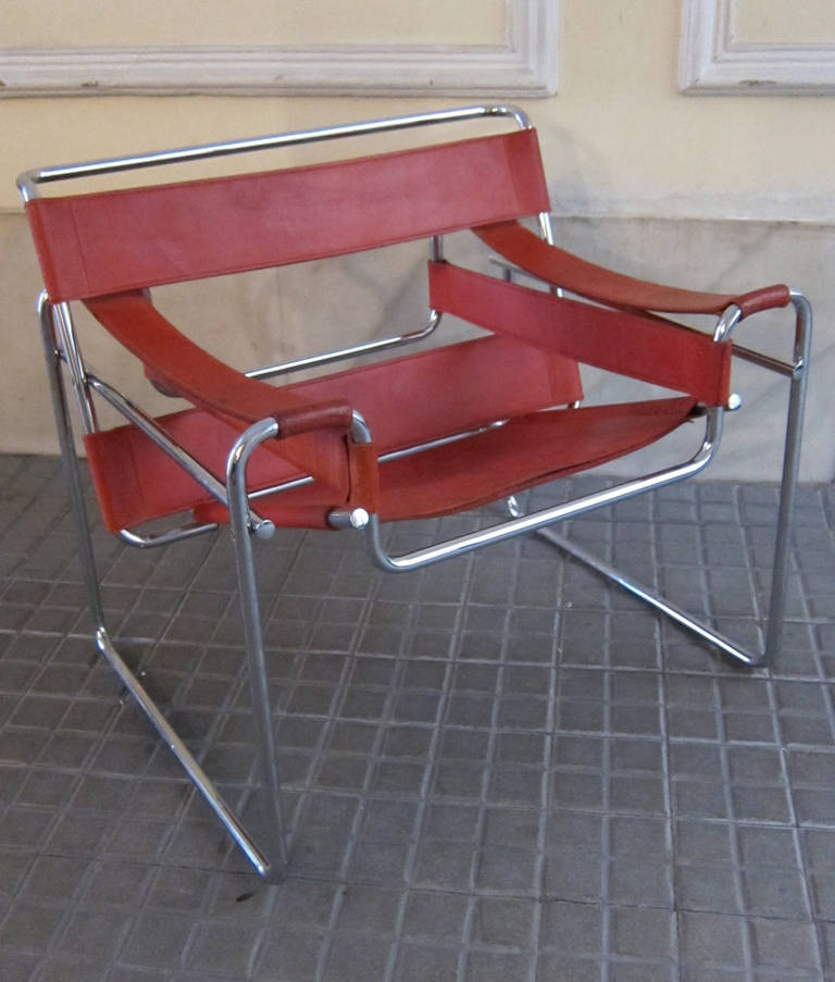 Marcel Breuer Pair of Wassily Red Leather Chairs, Italy, 1970 For Sale 1