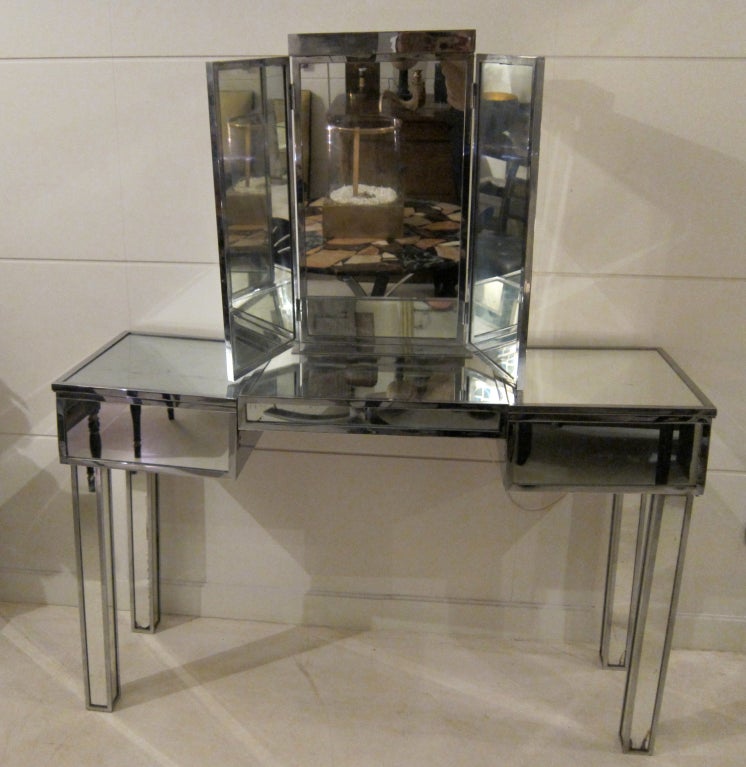 Mid-20th Century Chromed steel and mirrors French coiffeuse, Style of Jacques Adnet