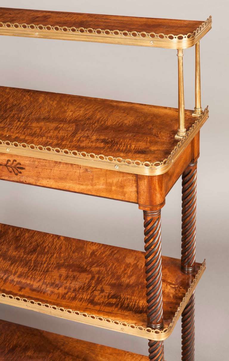 Regency Antico mobile o leggio inglese in mogano con scaffali in vendita
