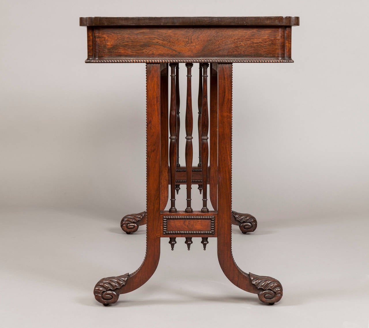 Anglais Table de jeu d'époque George IV attribuée à Gillows of Lancaster en vente