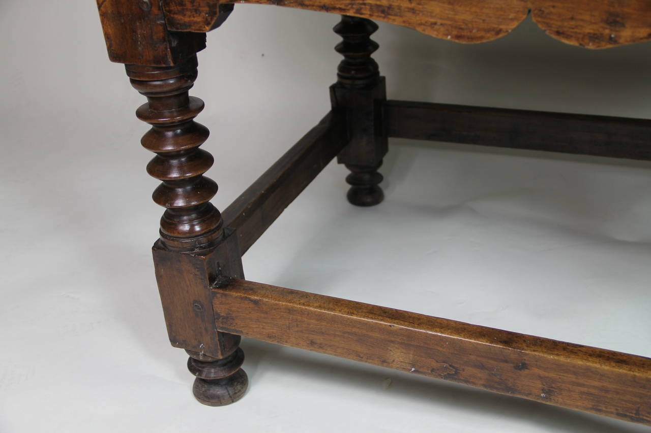 Baroque Spanish Table In Good Condition For Sale In Madrid, ES