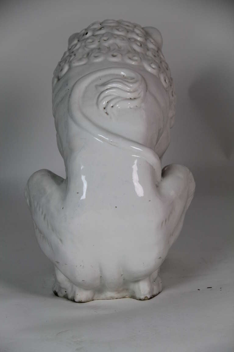 White Glazed Ceramic Lion In Good Condition For Sale In Madrid, ES