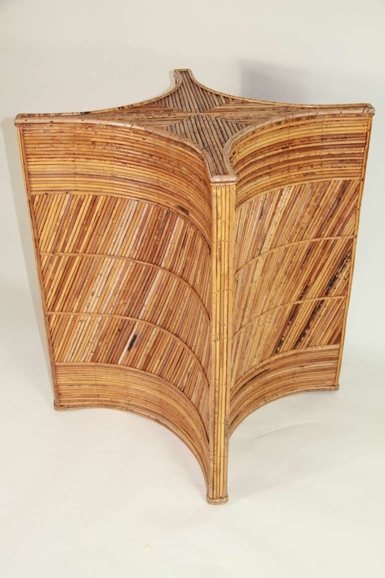 Wicker table stand for a glass or marble top