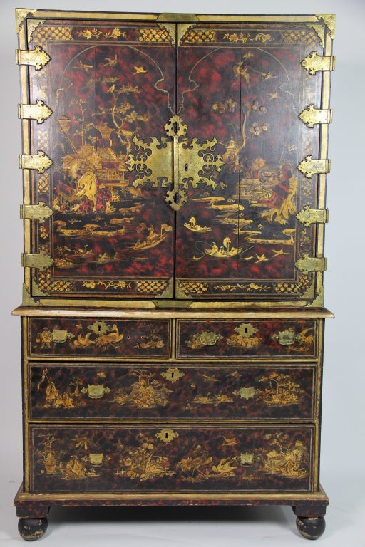 Faux Tortoiseshell Painted & Chinoiserie Gilt Decoration Cabinet