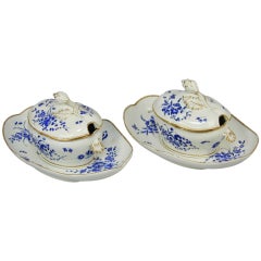 Pair of Worcester Dry Blue Decorated Sauce Tureens, Covers and Stands