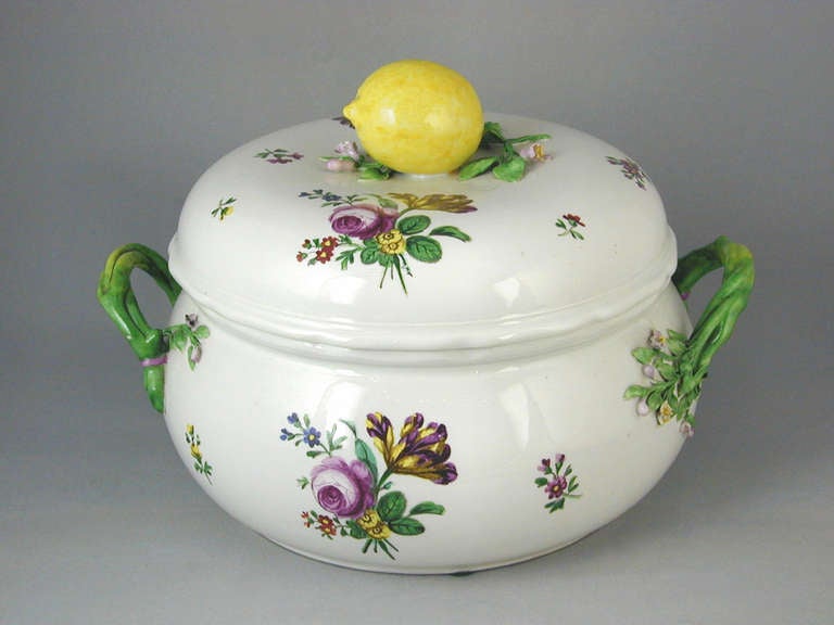 Vienna tureen and cover with floral decoration and lemon knop