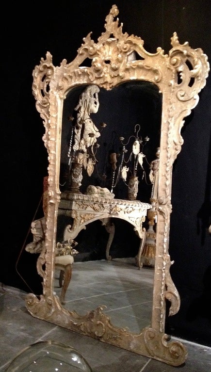 18th Century Italian Baroque Carved Mirror For Sale 2