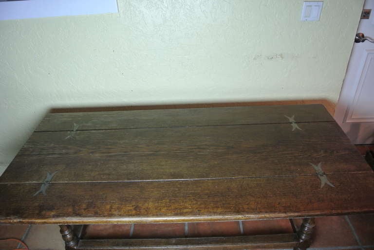 Georgian Style oak folding Refectory Table In Good Condition For Sale In West Palm beach, FL