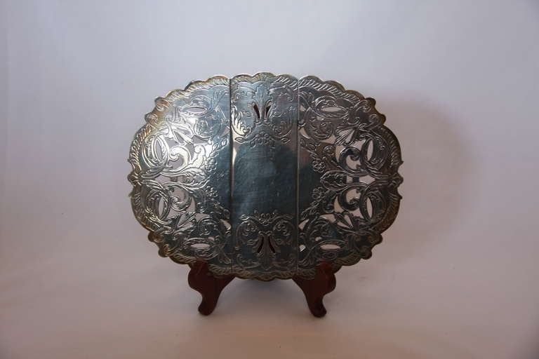 Sterling Silver Trivet SATURDAY SALE In Excellent Condition For Sale In West Palm beach, FL