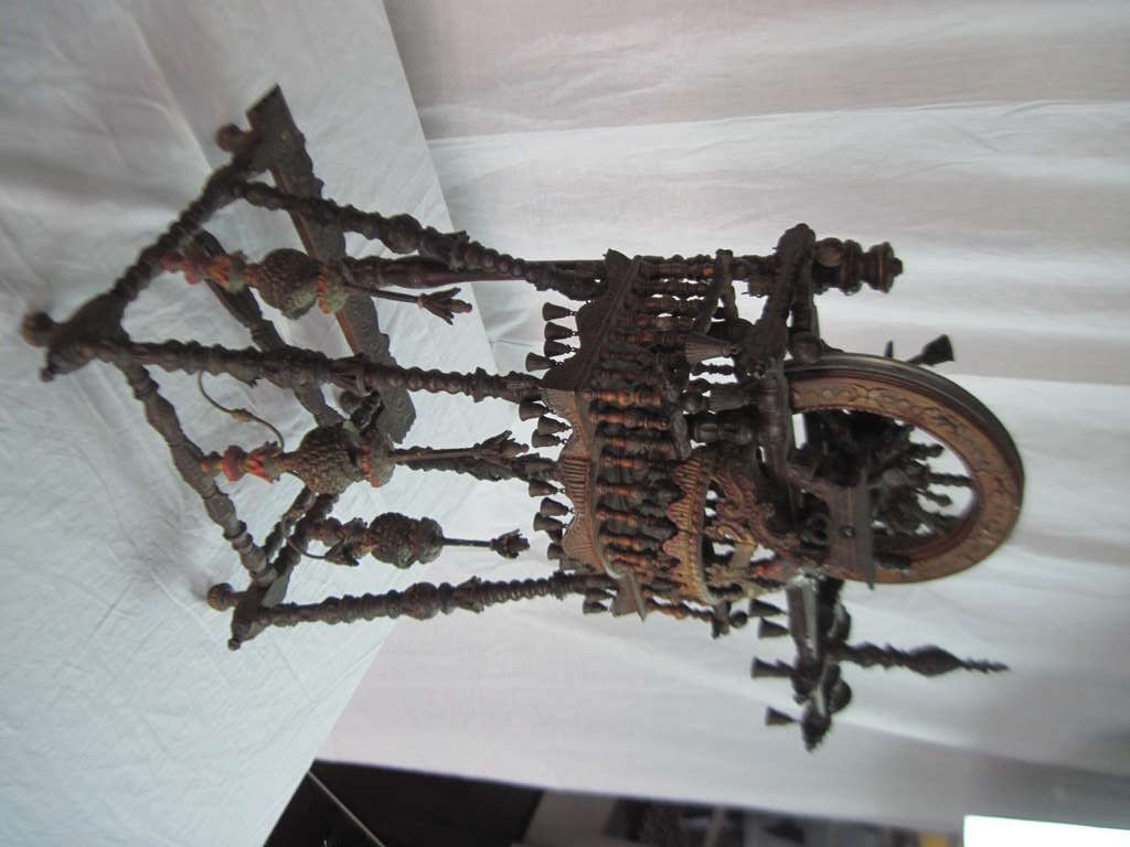 Unknown Folk Art Spinning Wheel For Sale