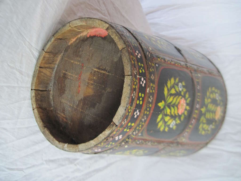 Antique Swiss Tole Painted Waste Basket  SATURDAY SALE In Good Condition For Sale In West Palm beach, FL