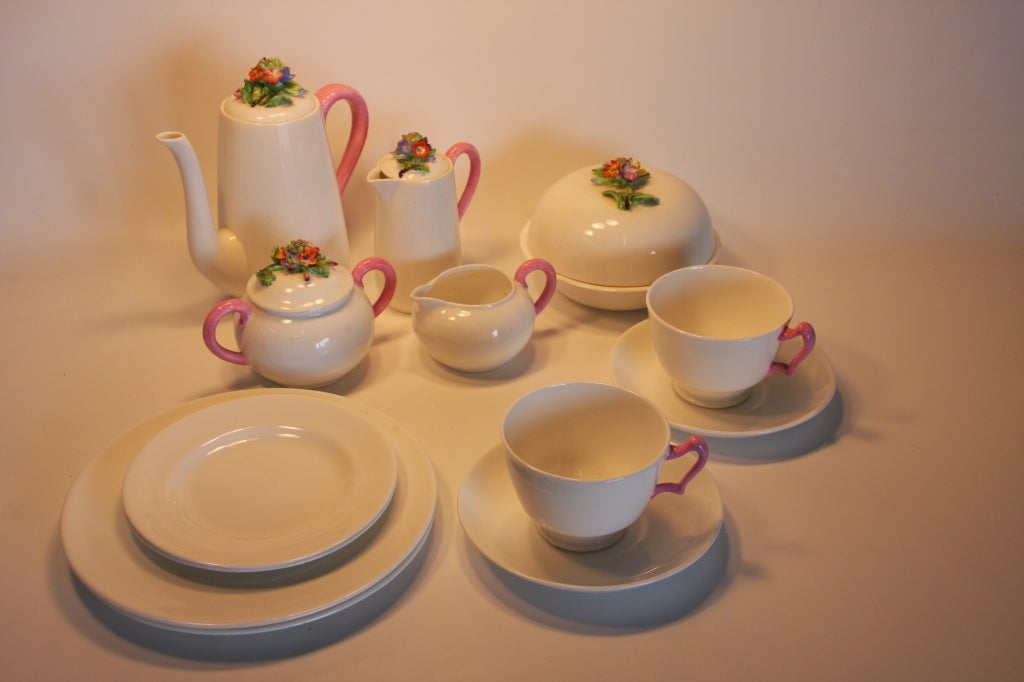Crown Staffordshire English China Breakfast Service for Two In Excellent Condition For Sale In West Palm beach, FL