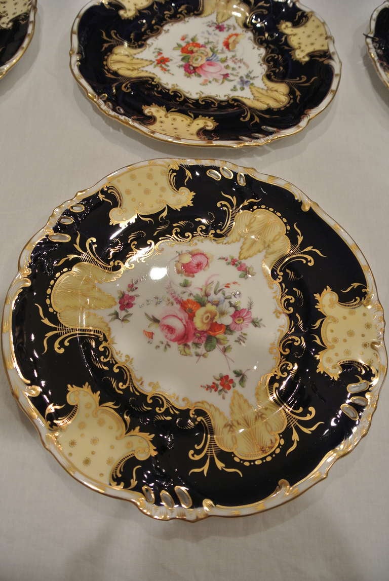 Porcelain Desert Set SATURDAY SALE In Good Condition For Sale In West Palm beach, FL